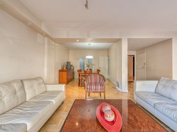 DEPTO 4 AMB VENTA BELGRANO BALCON COCHERA DEPENDEN