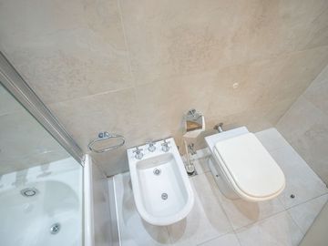 DEPTO 4 AMB VENTA BELGRANO BALCON COCHERA DEPENDEN