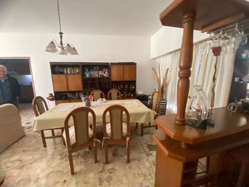 DEPOSITO MULTIFAMILIAR CON DEPOSITO VENTA CASEROS