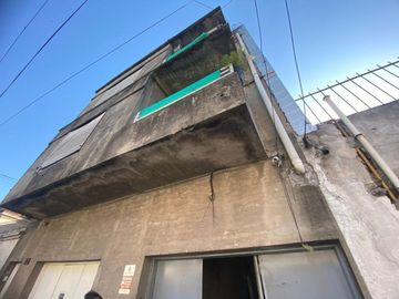 DEPOSITO MULTIFAMILIAR CON DEPOSITO VENTA CASEROS