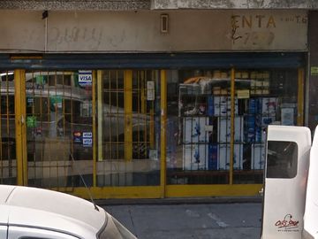 VENTA LOCAL COMERCIAL SOBRE AV. WARNES