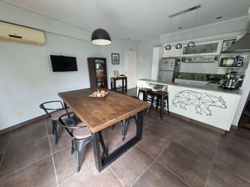 SE ALQUILA DPTO 3 AMB C/ COCHERA- PUERTO DE OLIVOS