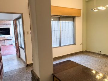 VENTA CASA 4 DORMITORIOS PALOMAR COCHERA y mas.