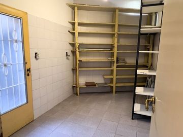 VENTA CASA 4 DORMITORIOS PALOMAR COCHERA y mas.
