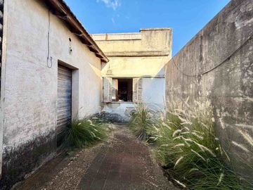 VENTA CASA A REFACCIONAR 375 M2 SANTOS LUGARES