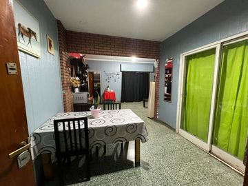 VENTA DPTO 4 AMB EN CIUDADELA - PERMUTA