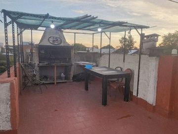 VENTA DPTO 4 AMB EN CIUDADELA - PERMUTA