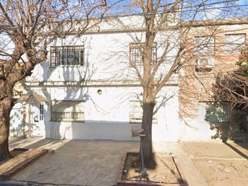 VENTA DPTO 4 AMB EN CIUDADELA - PERMUTA