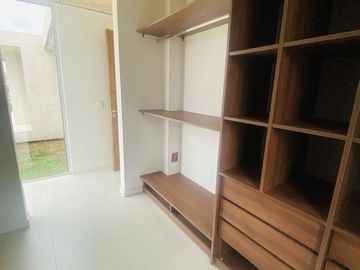 VENTA CASA BARRIO HARAS SANTA MARIA PERMUTA
