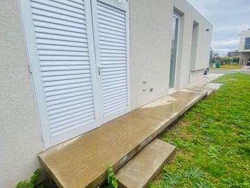 VENTA CASA BARRIO HARAS SANTA MARIA PERMUTA