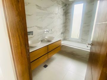 VENTA CASA BARRIO HARAS SANTA MARIA PERMUTA