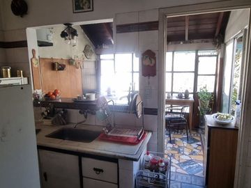 VENTA CASA 4 AMB CON 2 LOCALES PALOMAR APTO CREDIT