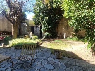 VENTA CASA 4 AMB CON 2 LOCALES PALOMAR APTO CREDIT