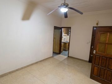 VENTA CASA 3 AMBIENTES MERLO CENTRO