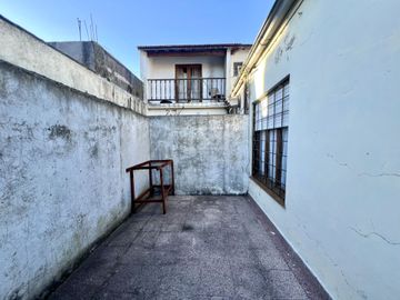 Venta Block 2 locales 2 casas C3 Nva Pompeya