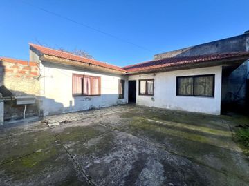 Venta Block 2 locales 2 casas C3 Nva Pompeya
