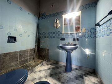 Venta Block 2 locales 2 casas C3 Nva Pompeya