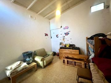 Venta Block 2 locales 2 casas C3 Nva Pompeya