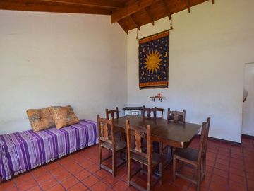 CASA 4 AMBIENTES CON PARQUE GARAGE SANTA CLARA