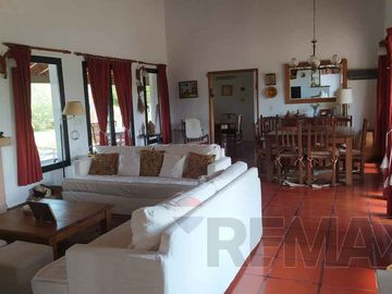 Venta Casa 9 amb La Macarena Capilla del Señor