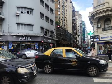 VENTA  COCHERA FIJA CUBIERTA (zona Tribunales)