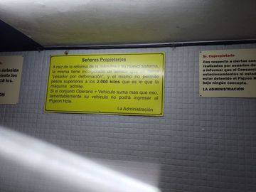 Cochera en excelente ubicación!!