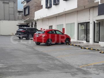 RENTA DE LOCAL U OFICINA | CENTRITO VALLLE | SAN PEDRO GARZA GARCÍA.