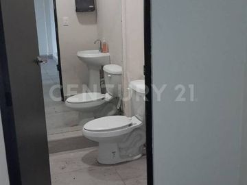 RENTA DE LOCAL U OFICINA | CENTRITO VALLLE | SAN PEDRO GARZA GARCÍA.