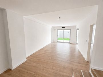 VENTA PB 3 AMB.DUPLEX PATIO V.G.MITRE FINACIACIÓN
