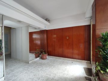 DEPTO 3 AMBIENTES VENTA EN  FLORES APTO CREDITO
