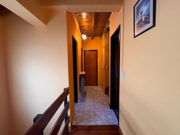 TRÍPLEX 5 AMBIENTES EN VENTA RAMOS MEJÍA /COCHERA