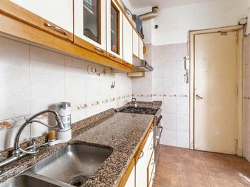 VENTA DEPARTAMENTO 3AMB FLORESTA BALCON/ LUMINOSO