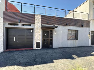 VENTA CASA 3 AMB PILE COCHERA EN LOMAS DEL MIRADOR