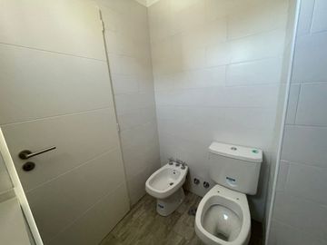 VTA DPTO 3 AMB C/COCHERA A ESTRENAR EN MERLO