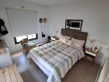 VENTA DEPARTAMENTO 2 AMBIENTES  C/ COCHERA MORENO