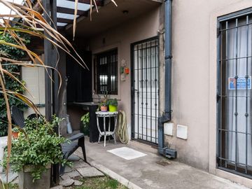 VENTA DEPARTAMENTO 2 AMBIENTES  C/ COCHERA MORENO