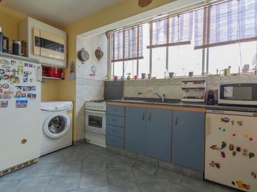 VENTA CABALLITO 4 AMBS. FRENTE BALCON COCHERA
