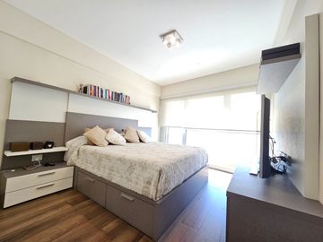 Espect Triplex 5 amb,quincho,terraza-2 coch-Categ