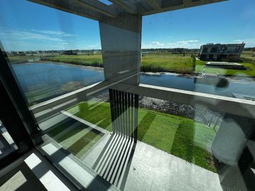 VENTA CASA BARRIO AMARRAS PUERTOS DEL LAGO ESCOBAR