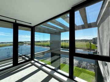 VENTA CASA BARRIO AMARRAS PUERTOS DEL LAGO ESCOBAR