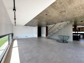 VENTA CASA BARRIO AMARRAS PUERTOS DEL LAGO ESCOBAR
