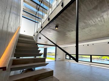 VENTA CASA BARRIO AMARRAS PUERTOS DEL LAGO ESCOBAR
