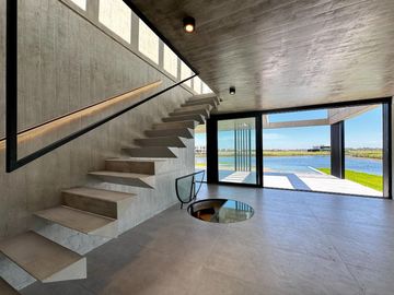 VENTA CASA BARRIO AMARRAS PUERTOS DEL LAGO ESCOBAR