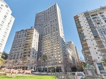 VENTA DEPARTAMENTO 4 AMBIENTES CON COCHERA RETIRO