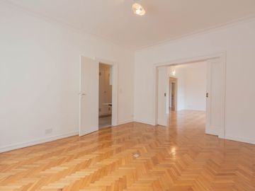 VENTA DEPARTAMENTO 4 AMBIENTES CON COCHERA RETIRO