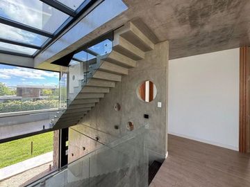 VENTA CASA BARRIO MUELLES PUERTOS DEL LAGO ESCOBAR
