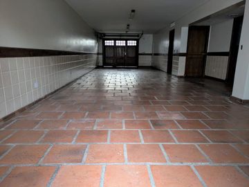 Espect Casa-pilet-jardi-parr-playrrom-Quinta Galli