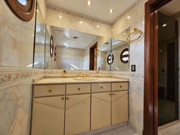 Espect Casa-pilet-jardi-parr-playrrom-Quinta Galli