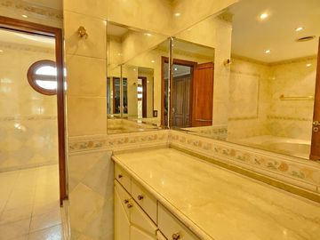 Espect Casa-pilet-jardi-parr-playrrom-Quinta Galli