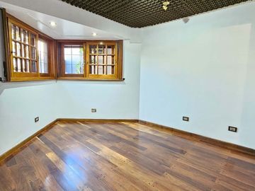 Espect Casa-pilet-jardi-parr-playrrom-Quinta Galli